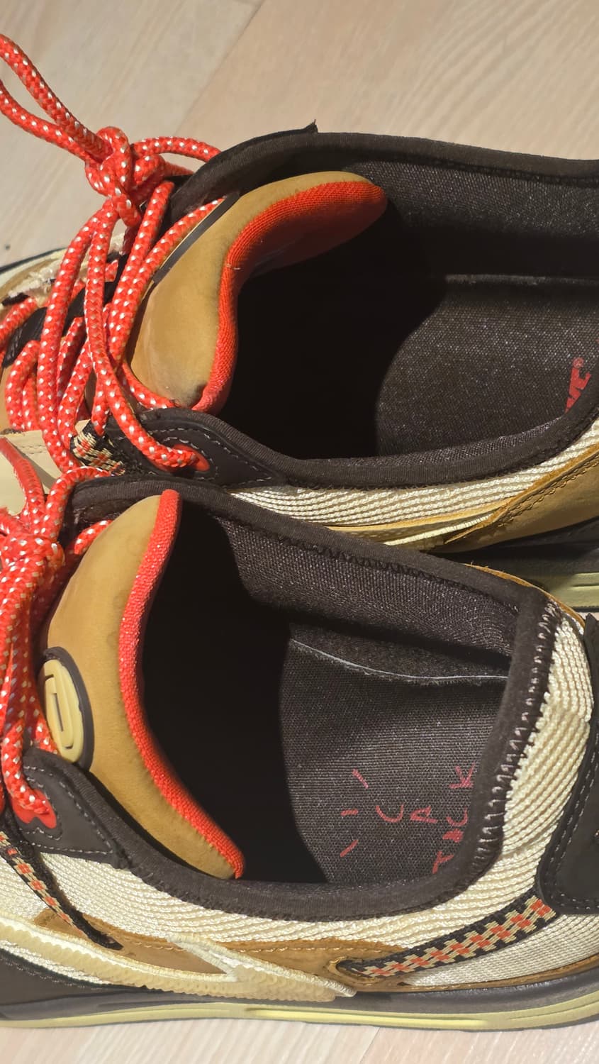 나이키 x 트레비스 스캇 에어맥스1 캑터스 브라운 285사이즈 팔아요 상품이미지5