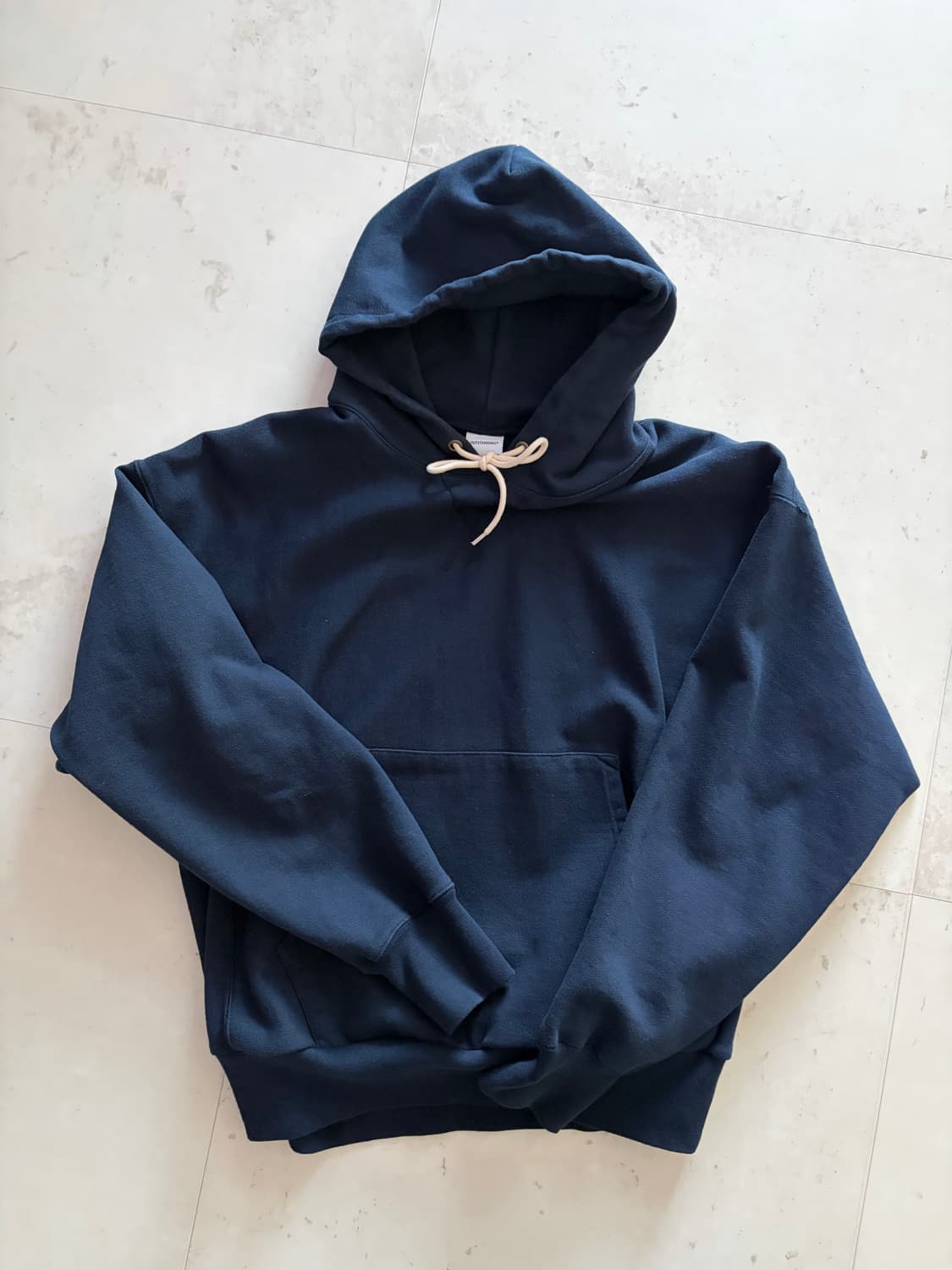 아웃스탠딩 네이비 헤비 후드티 L사이즈 팝니다 상품이미지2