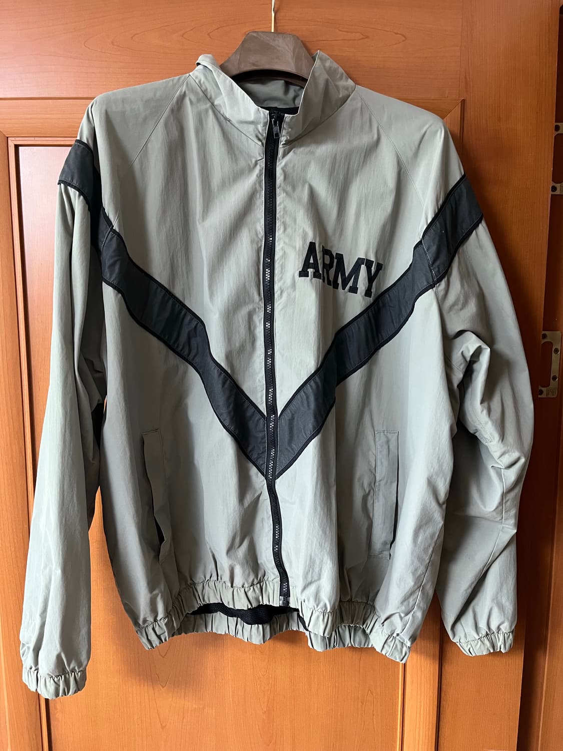 ARMY 바람막이 XL 상품이미지1