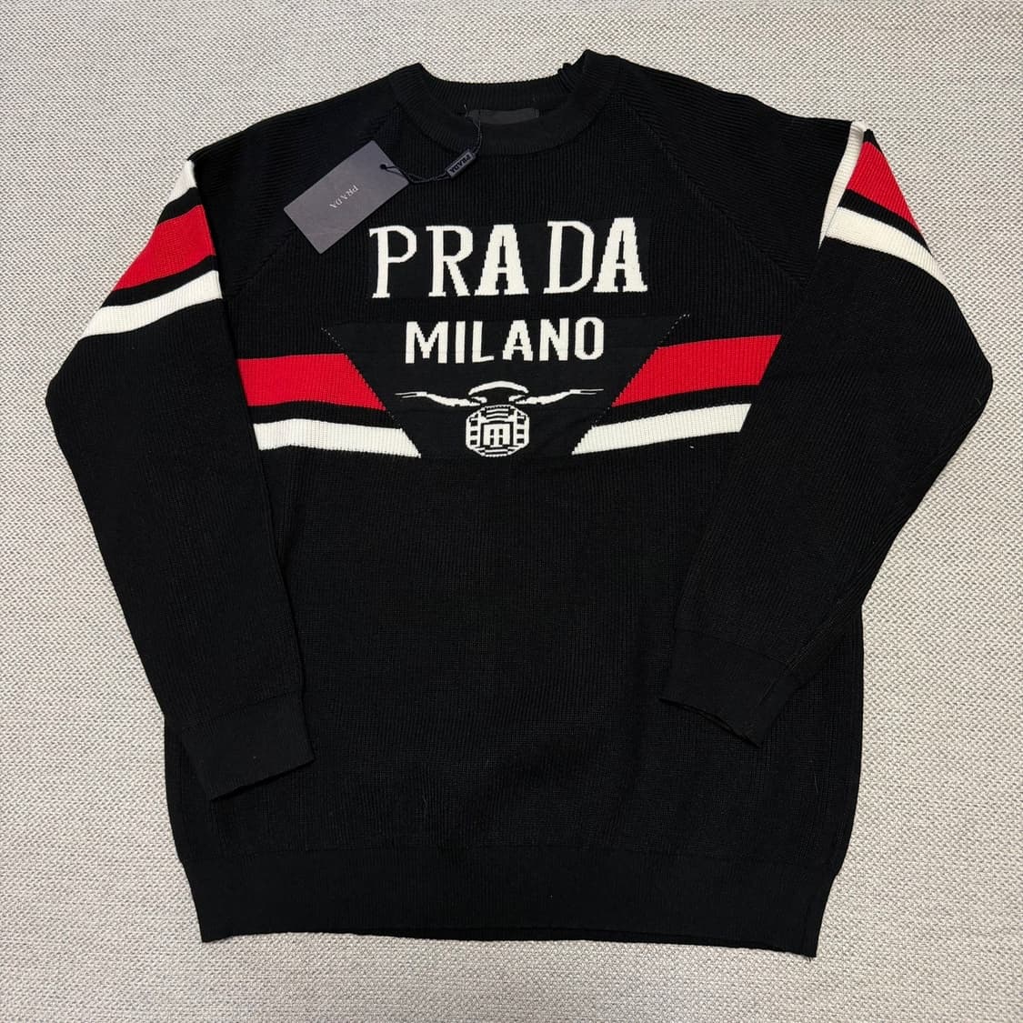 프라다 긴팔 니트 상품이미지1
