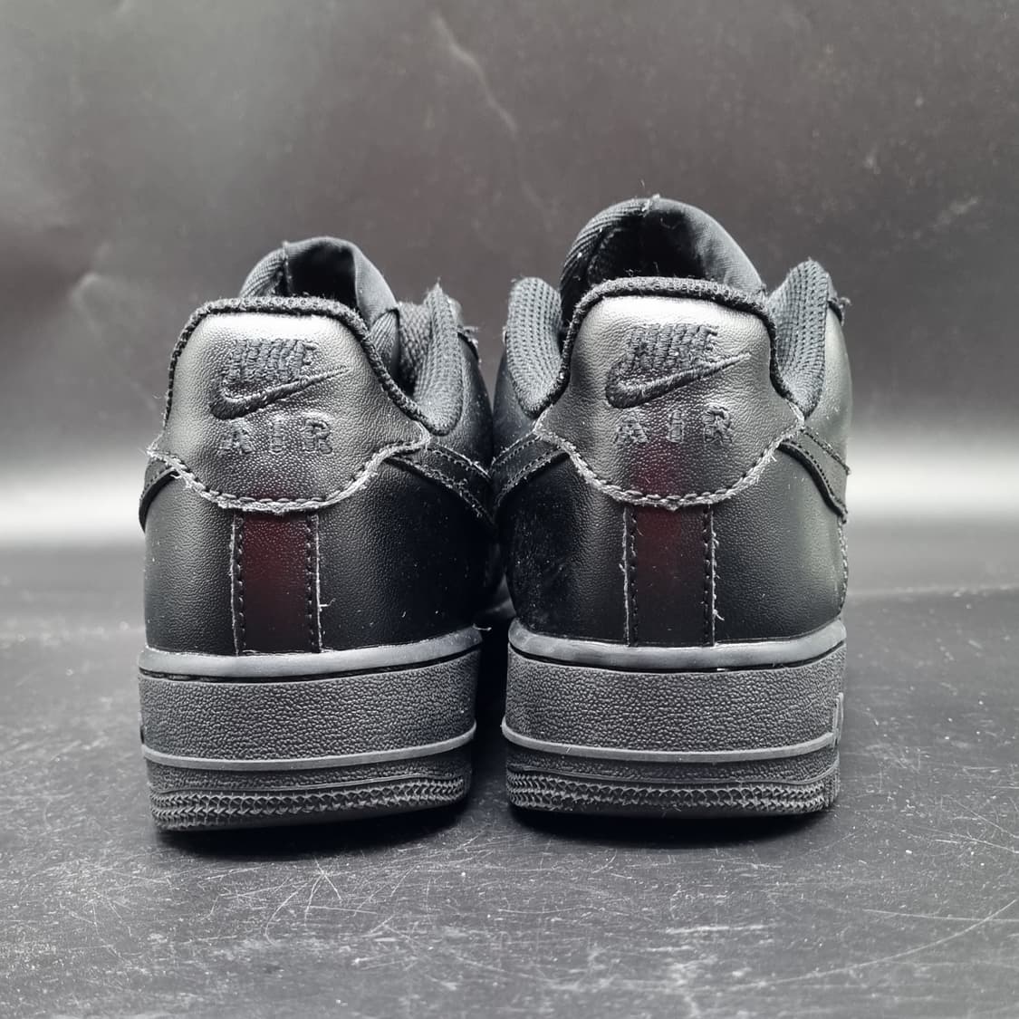 나이키 에어포스1 블랙 운동화245 상품이미지4