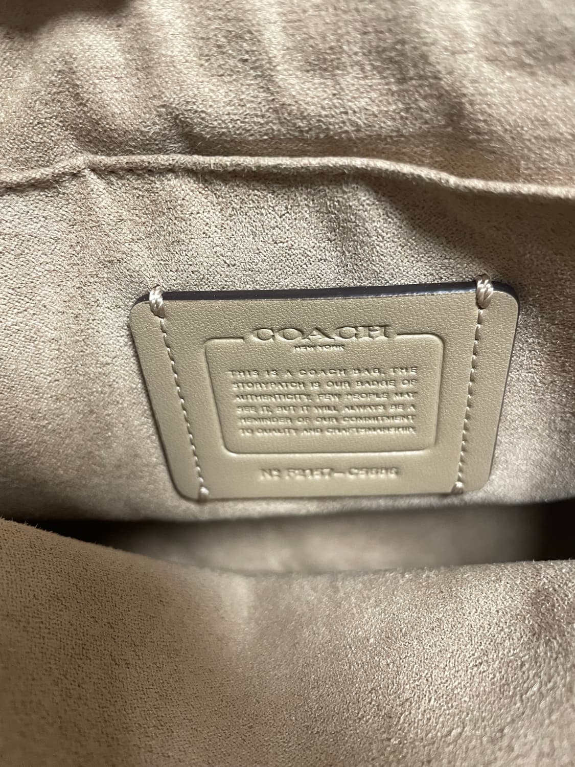 코치 아이보리 숄더백 상품이미지8