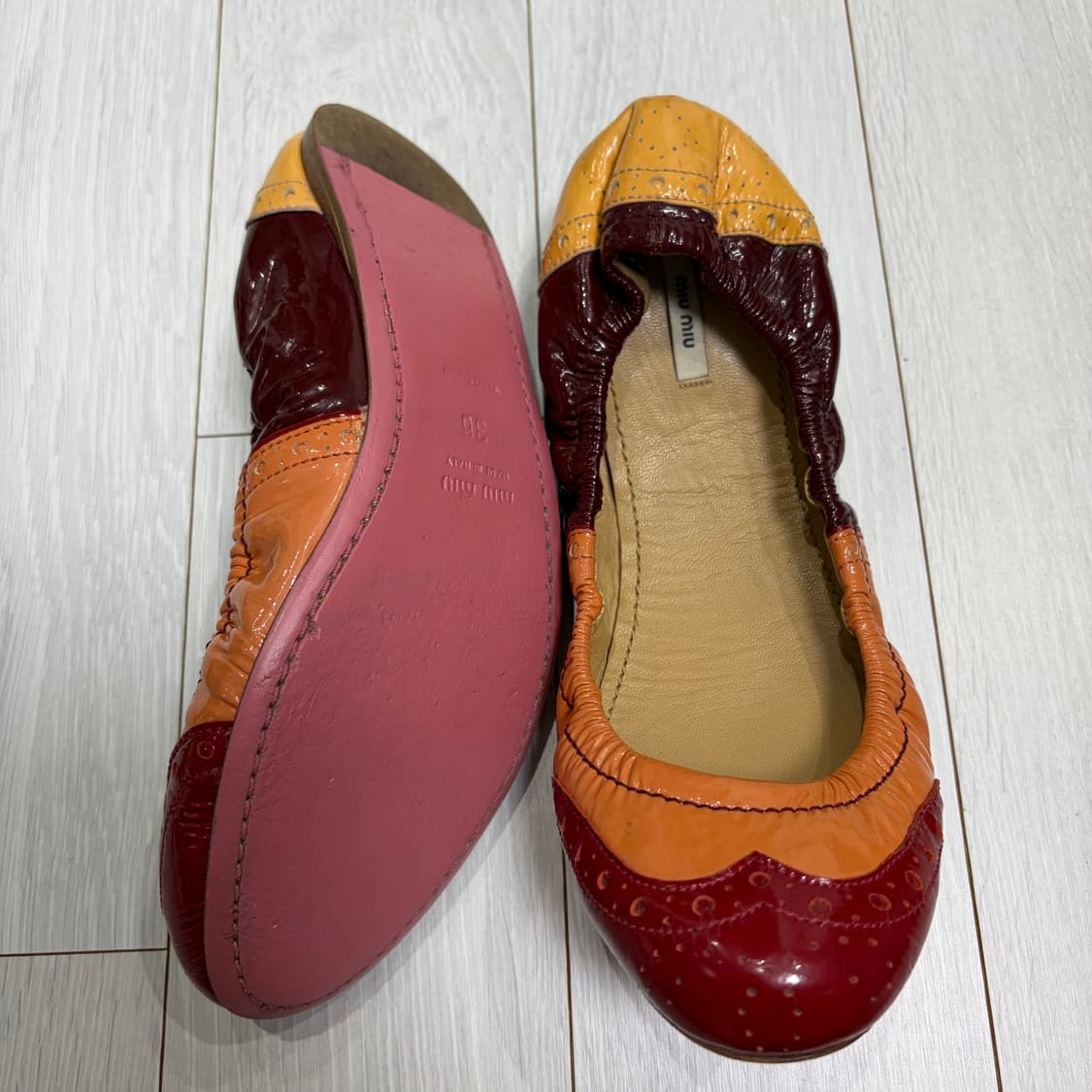 미우미우 플랫슈즈 상품이미지2