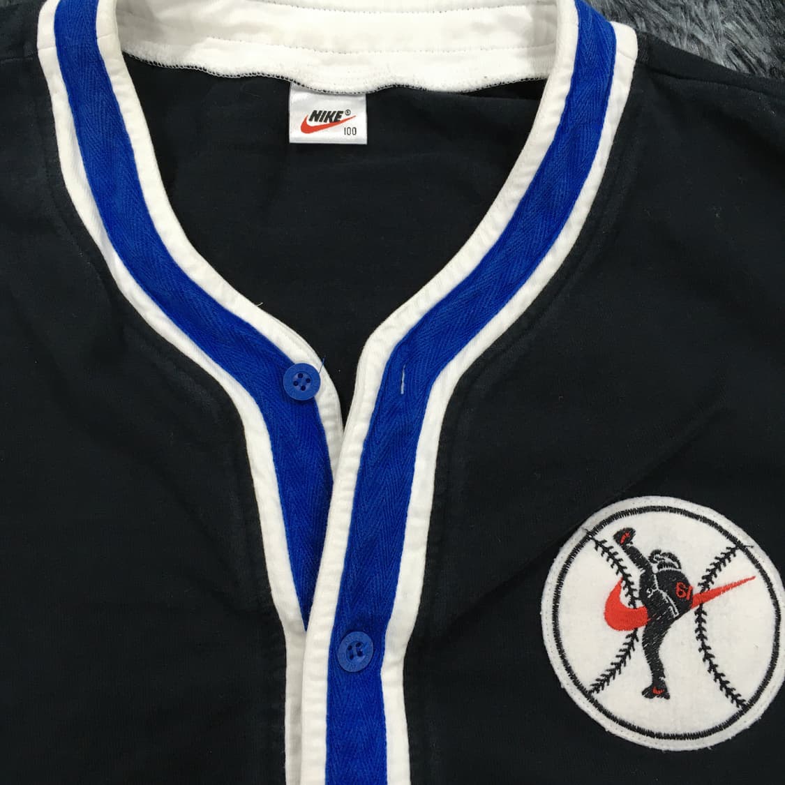 투티/0233 나이키 애슬레틱스 배색 긴팔 상품이미지3