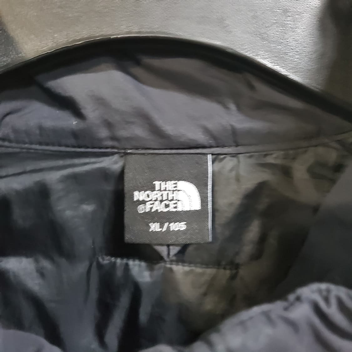 노스페이스 브이모션 블랙 경량 패딩 자켓  상품이미지3