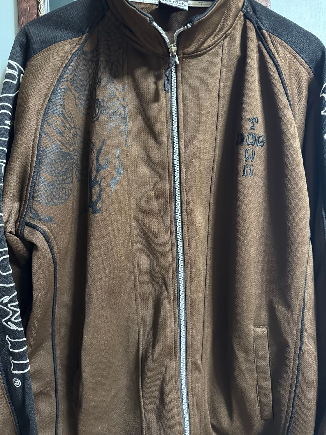 도그타운 블랙드래곤 트랙 자켓 팝니다(브라운) 상품이미지1