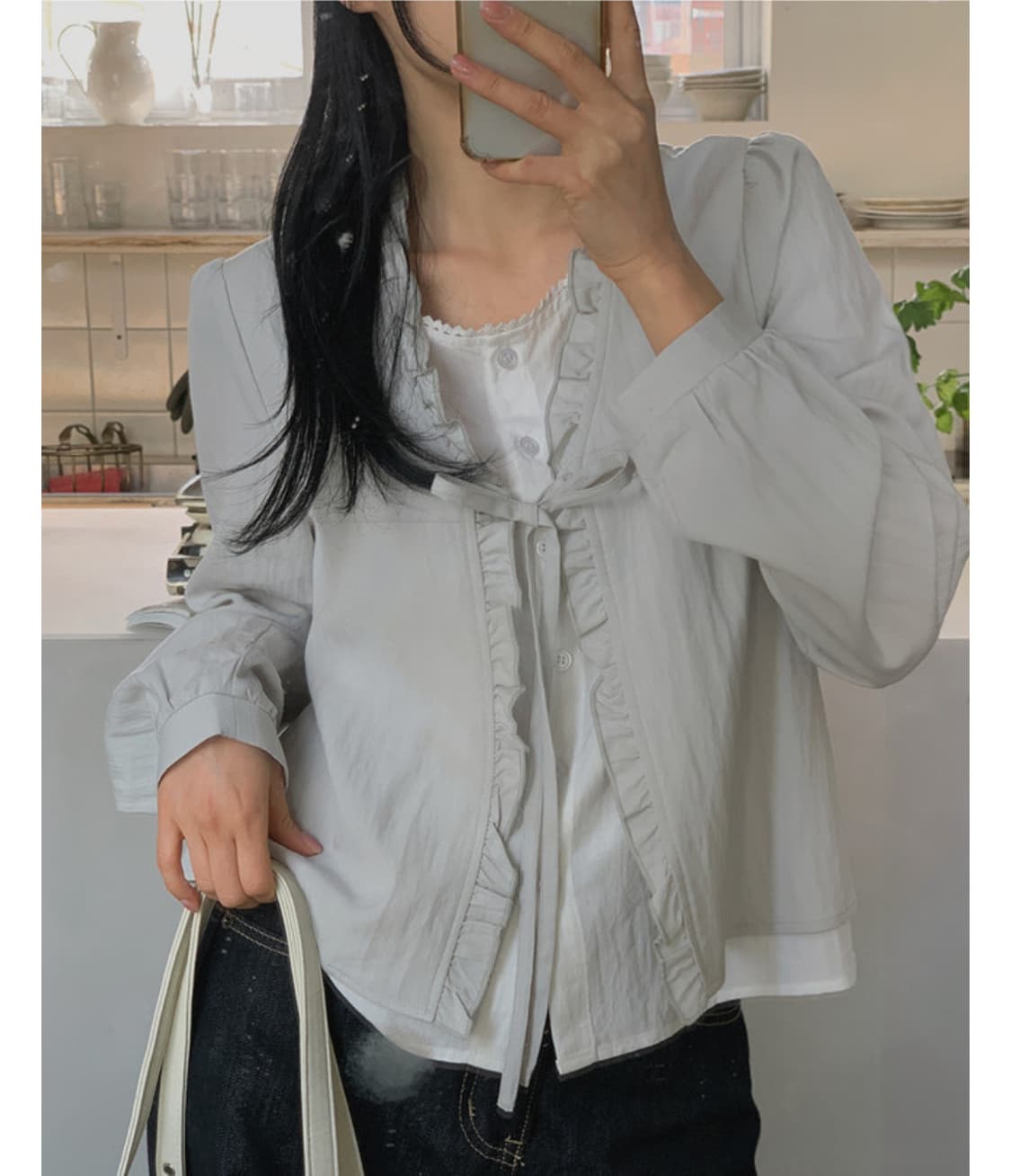 [새상품] 리리앤코 베론디크 레이어드 프릴 블라우스 데이트룩 상품이미지2