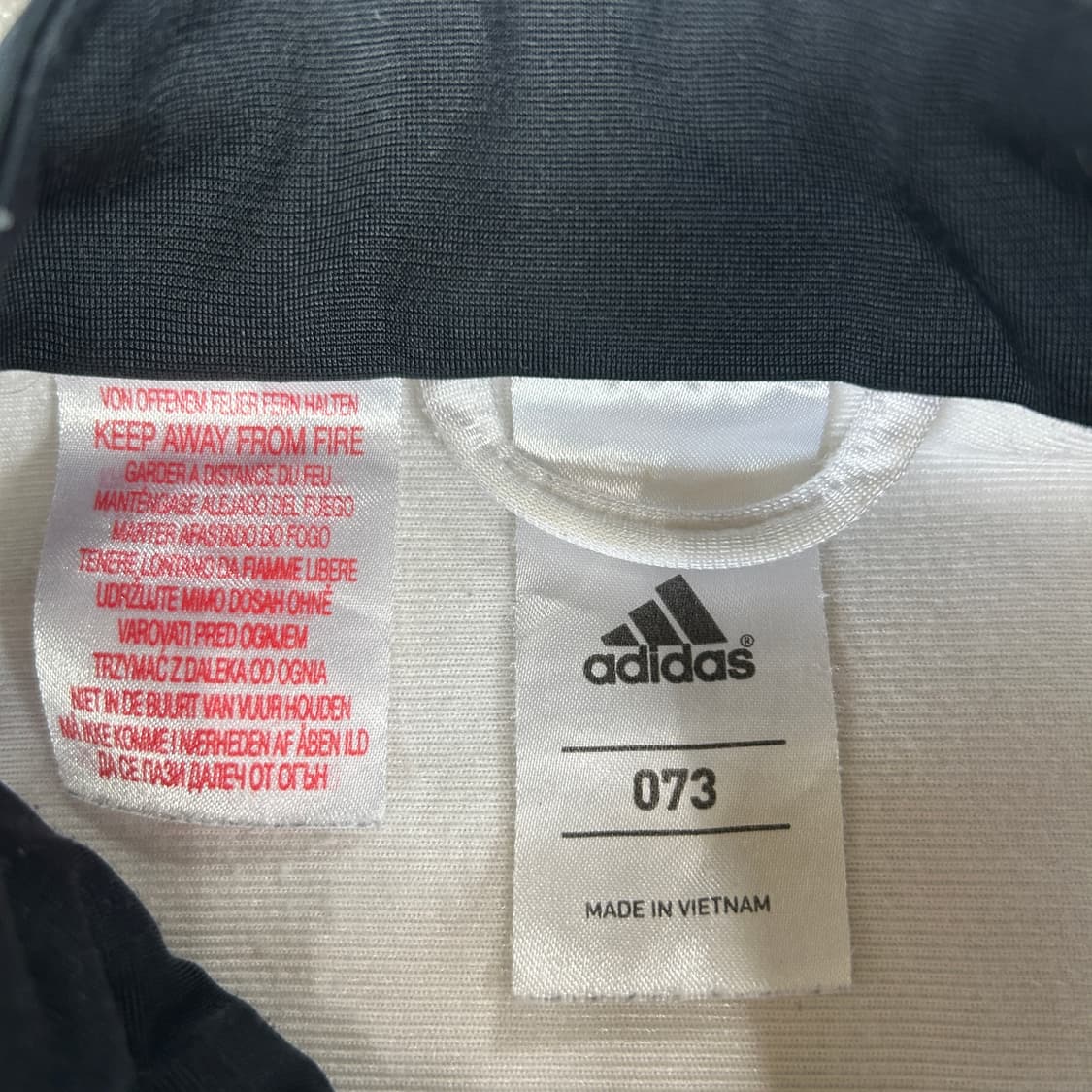 아디다스 레알마드리드 트랙탑 블랙 화이트 73 여자 s 상품이미지2