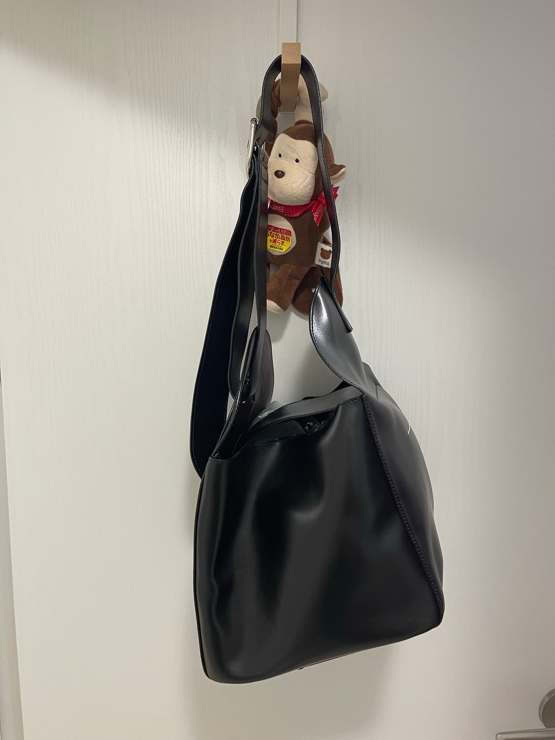 MM6 메종 마르지엘라 블랙 가죽 숄더백 상품이미지2