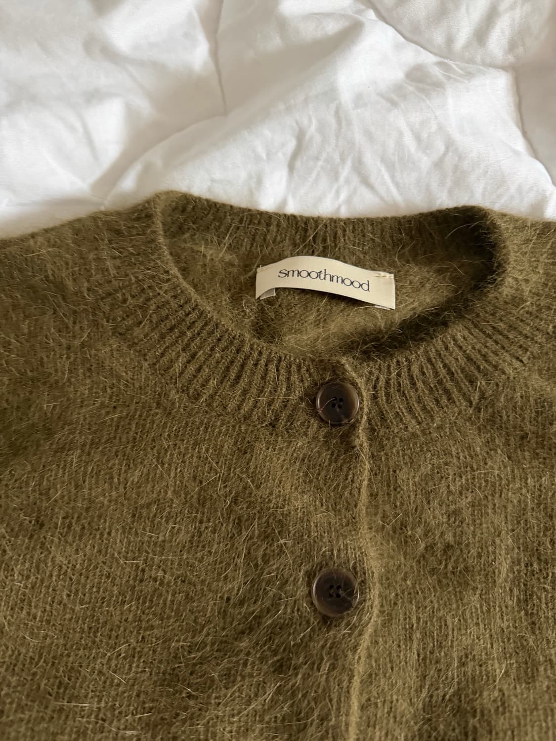 (새상품) 스무드무드 카키 앙고라 지나 가디건 상품이미지7