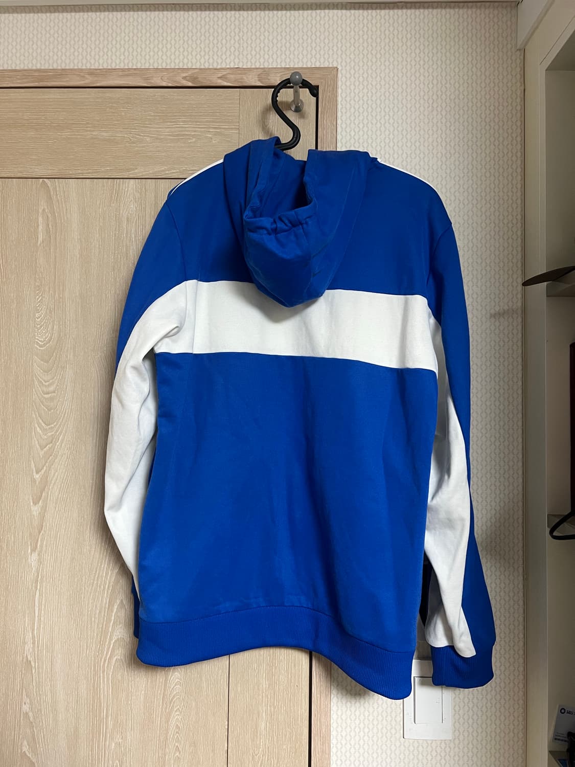 아디다스 블루 화이트 멀티컬러블록 투웨이 후드집업 아노깔 상품이미지2