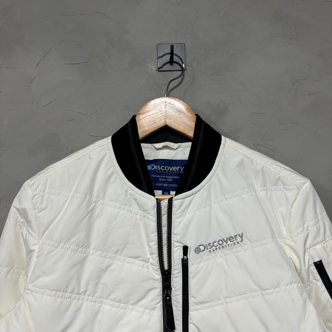 디스커버리 경량 패딩 자켓 상품이미지2