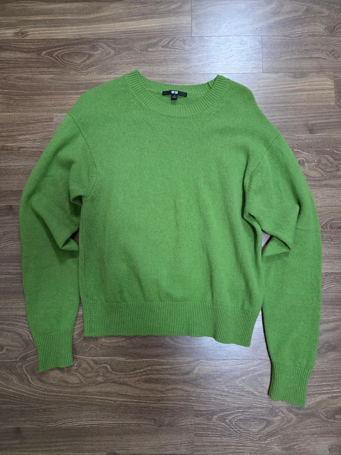 유니클로 모 100% 니트 팔아요 상품이미지1