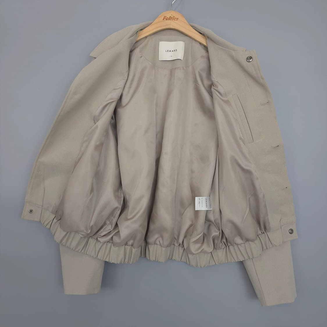 르마드 LEMARD 미니멀 절개 블루종 밑단밴딩 자켓 3 상품이미지5