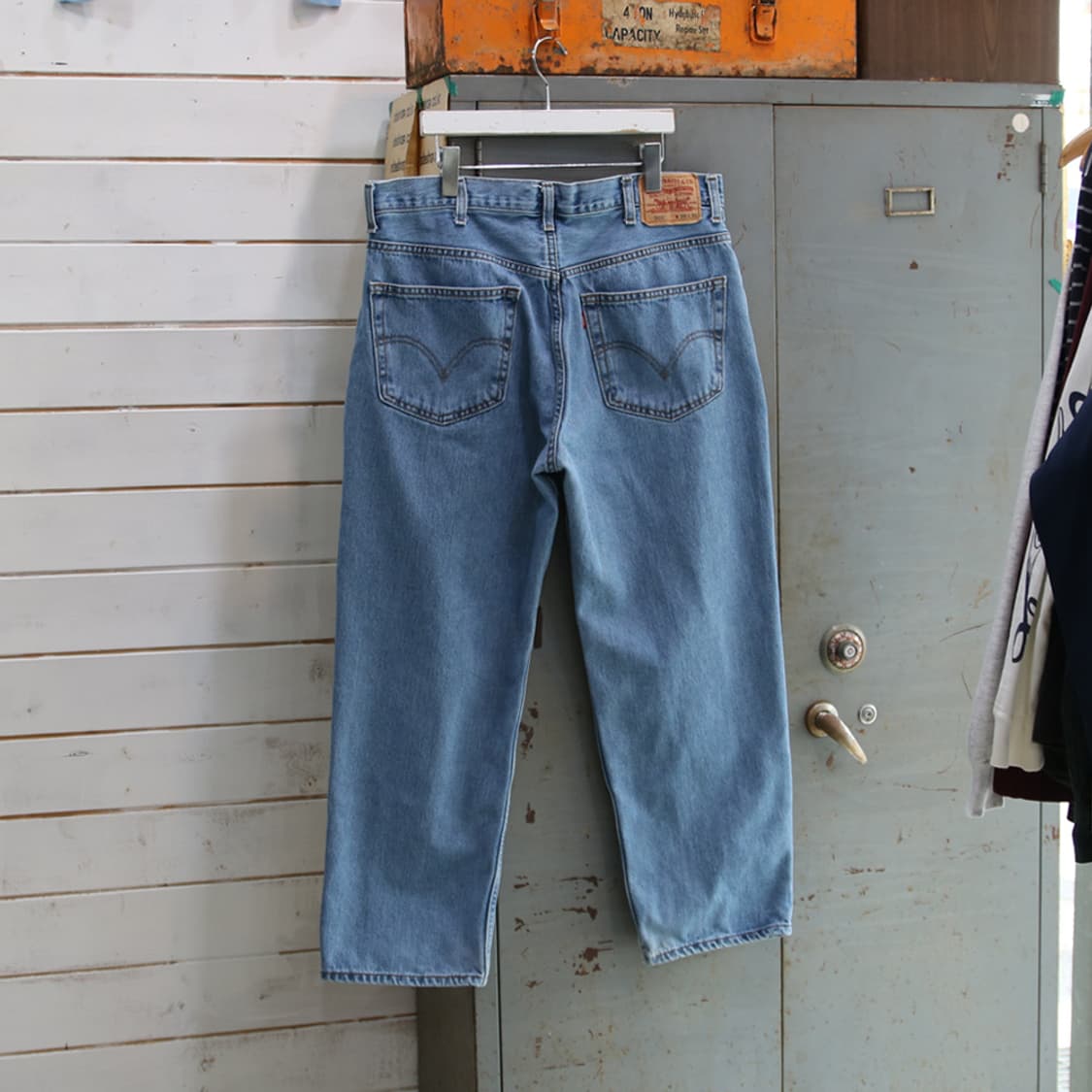 (착용컷) 리바이스 505 (남성용 36.5) 상품이미지3