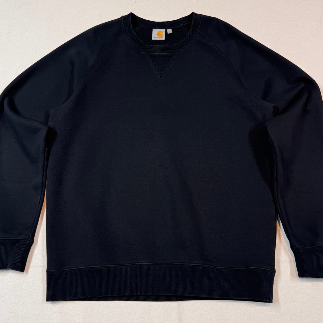 L) 칼하트 블랙 체이스 맨투맨 티셔츠 상품이미지2