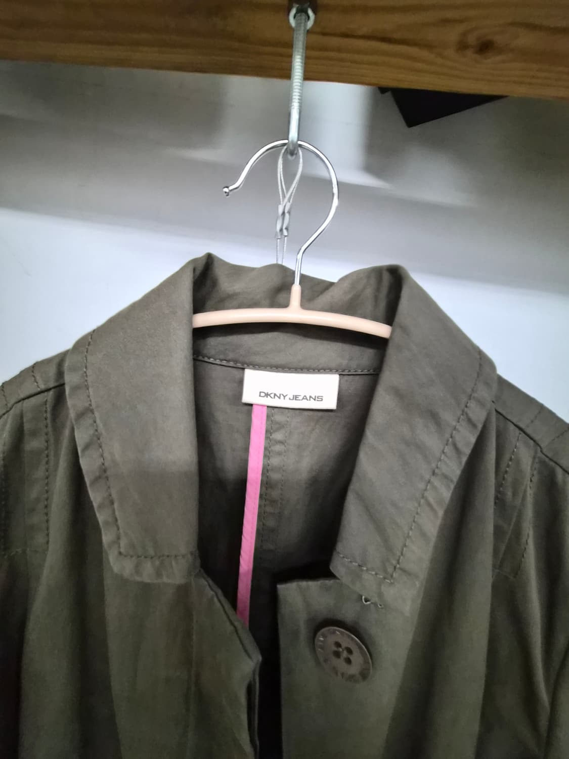 DKNY 사이드벨티드 트렌치코트 상품이미지3