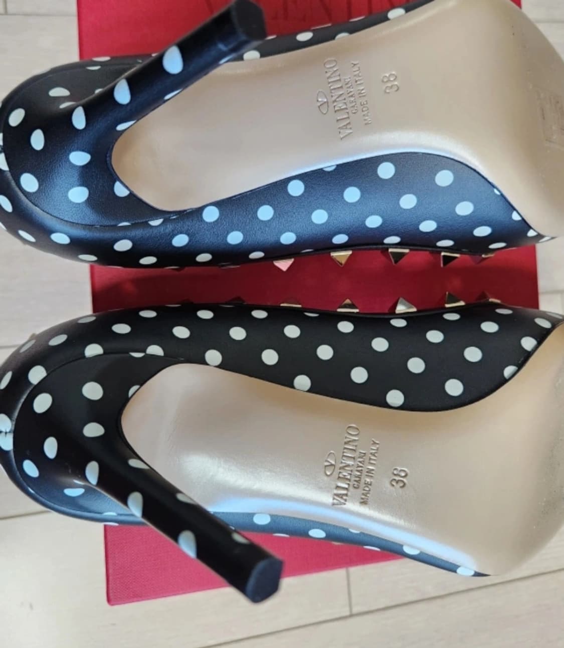 발렌티노 valentino 락스터드 도트힐 구두 힐 38 상품이미지5