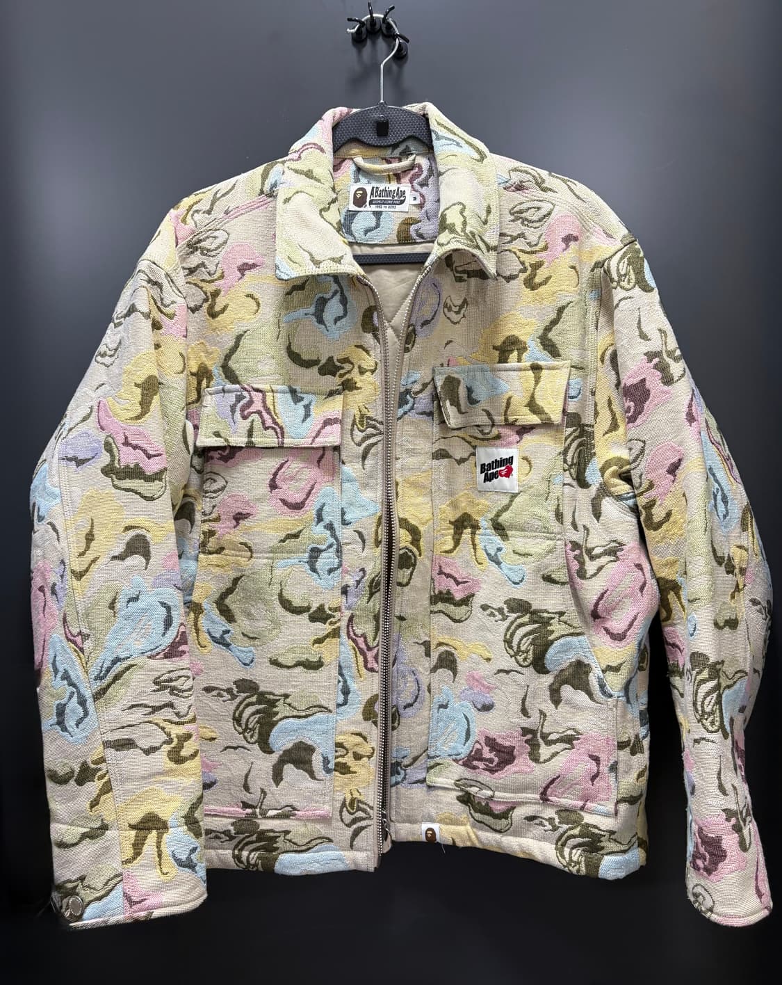 베이프 자카드 카모 워크 재킷 상품이미지1