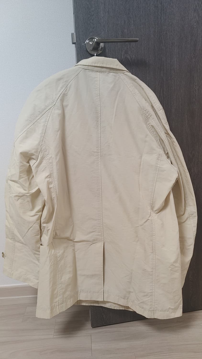 에디바우어 베이지 나일론 자켓 상품이미지2