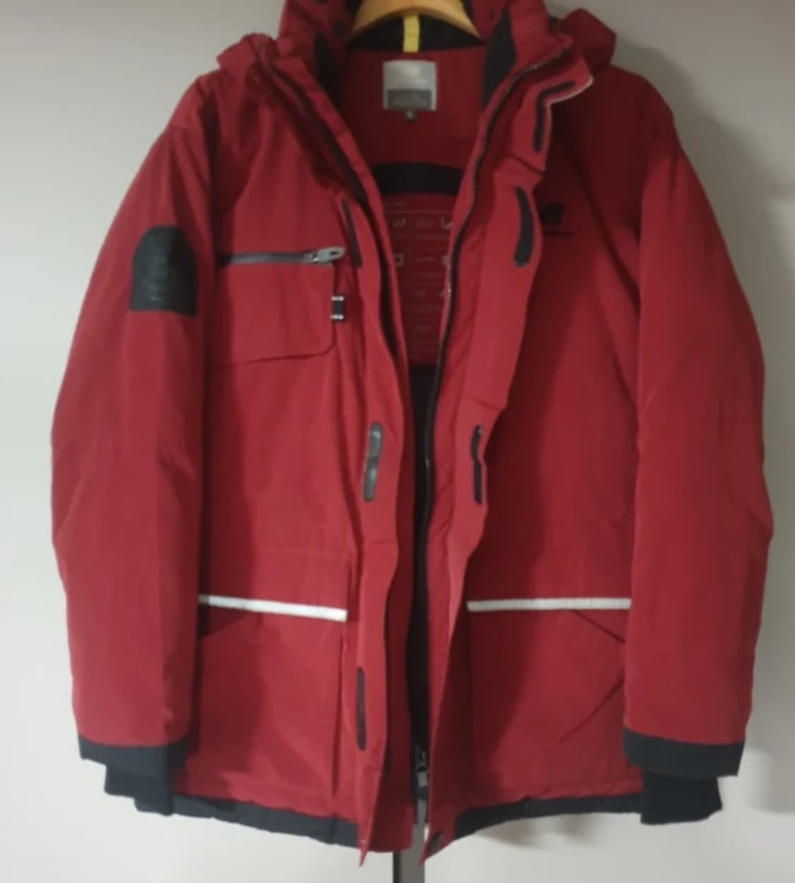 뉴발란스 구스다운패딩. 싸이즈 90~95 상품이미지2