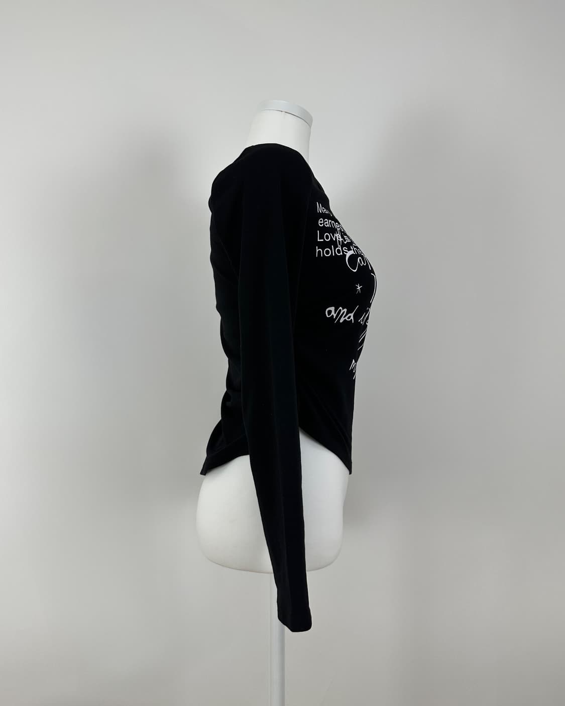 블랙 레터링 언발 긴팔티 상품이미지6