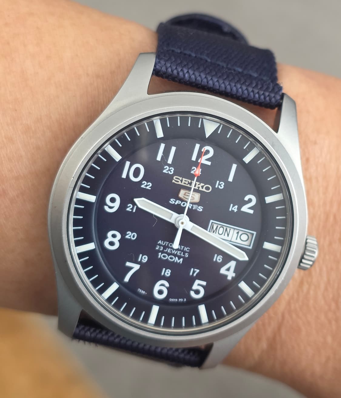 세이코 5 오토메틱 SPORTS
SNZG11K BLUE 스켈레톤 시계 상품이미지7