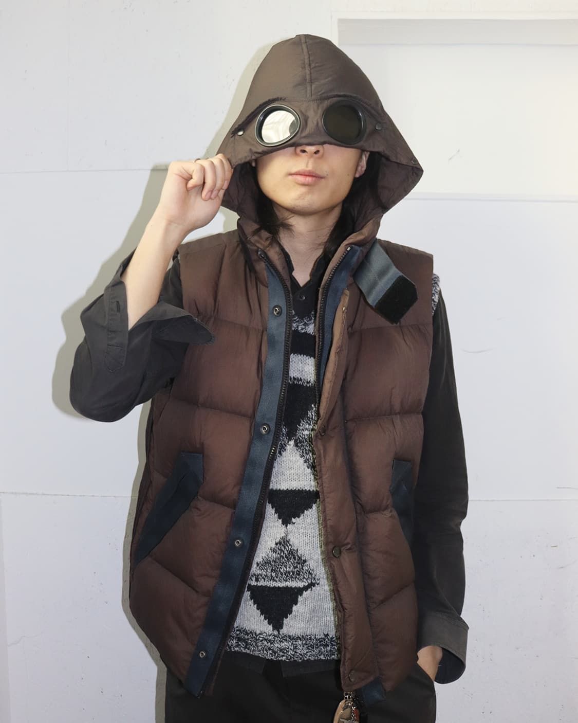 C.P. 컴퍼니 고글 후드 구스다운 베스트 상품이미지1