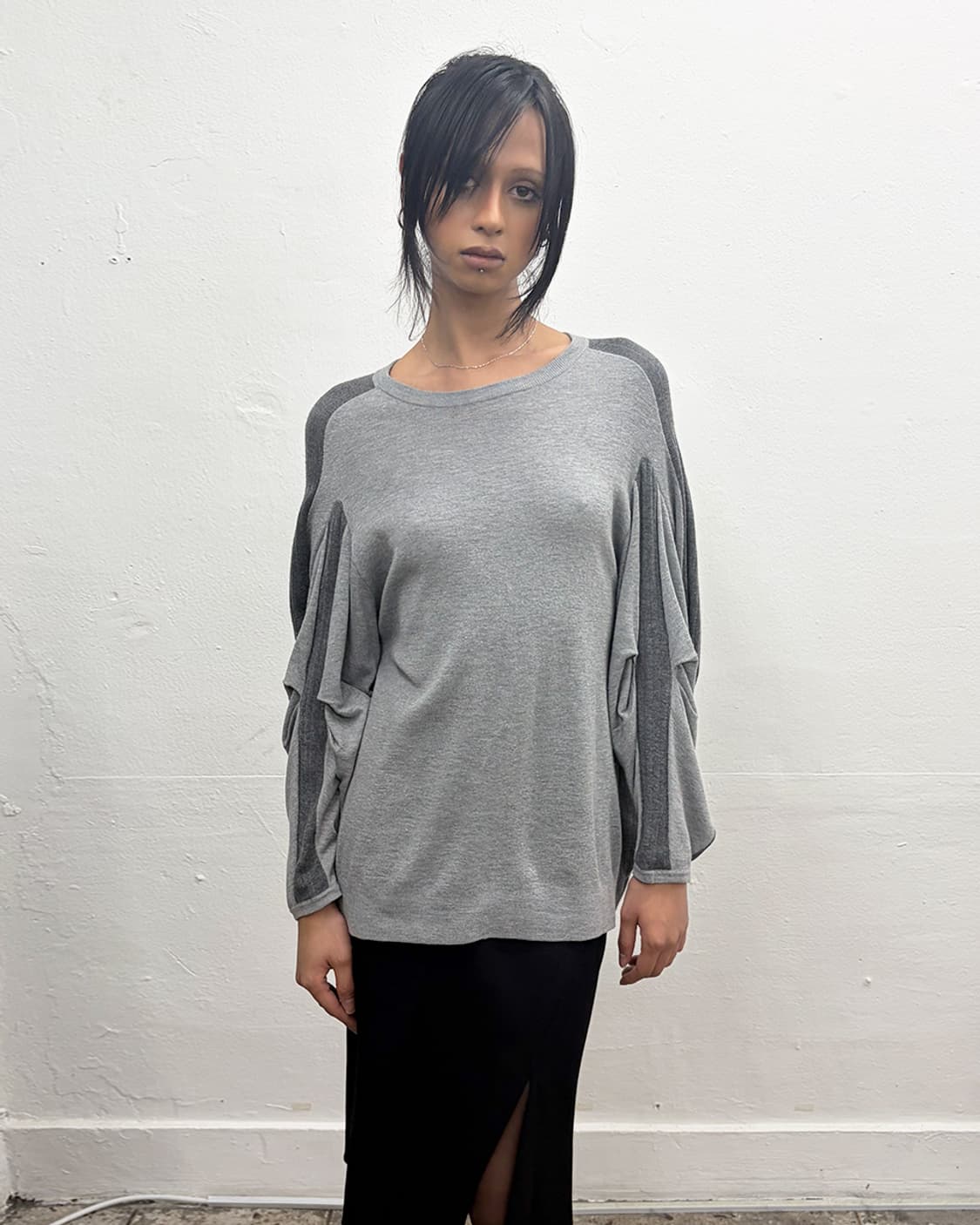 아츠로 타야마 드레이프 슬리브 니트 탑 상품이미지1