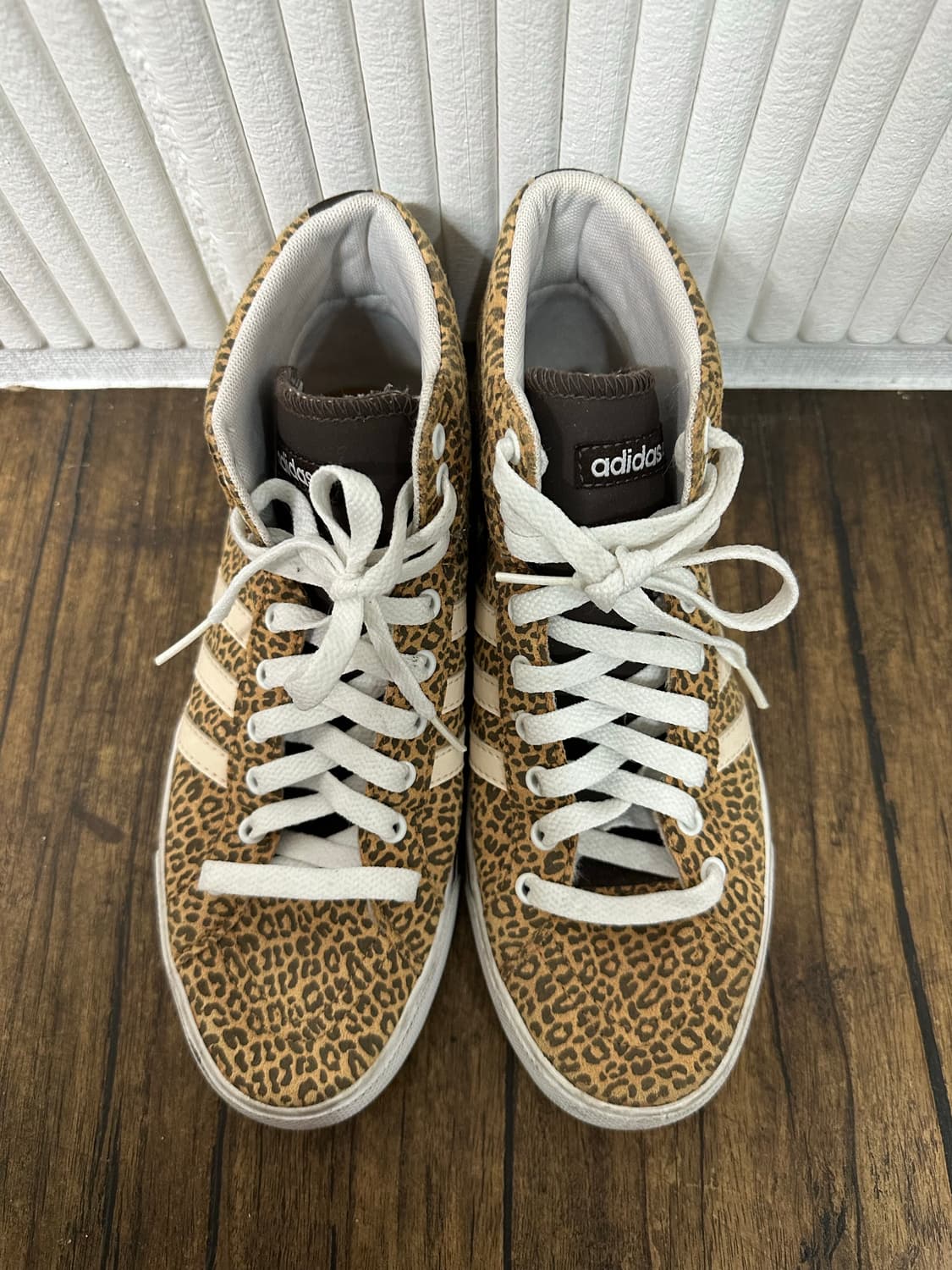 아디다스 레오파드 하이탑 스니커즈 230 상품이미지3
