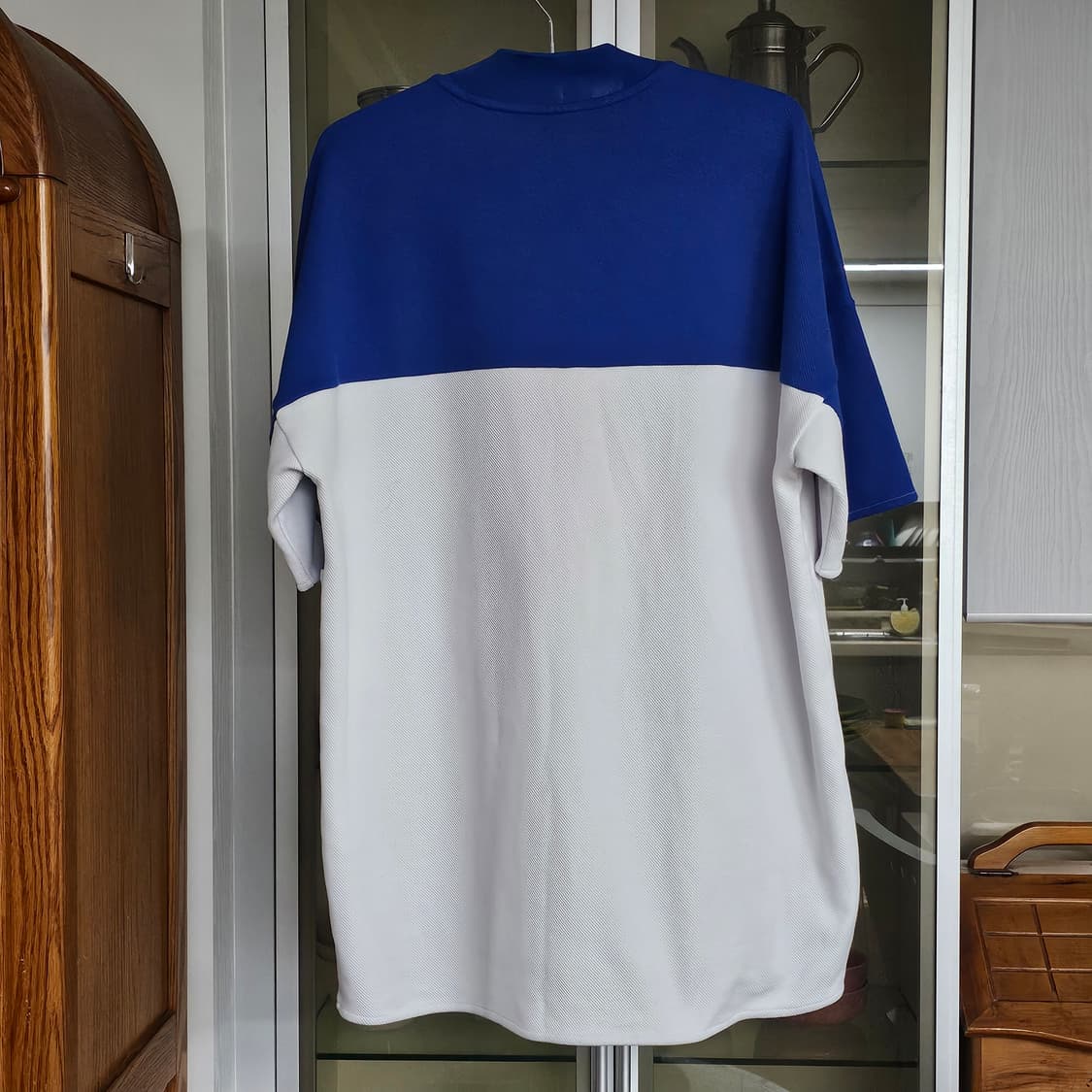 100)아르마니 남성 반팔 티셔츠  상품이미지3