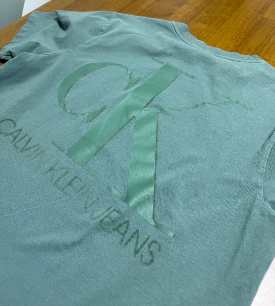 [100] 캘빈클라인 로고 피그먼트 티셔츠 그린 상품이미지2