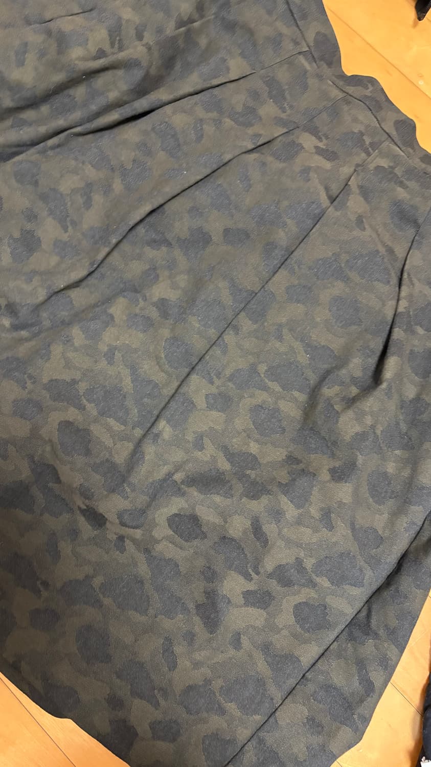 유니클로 카모플라쥬 미디플리츠스커트 상품이미지3