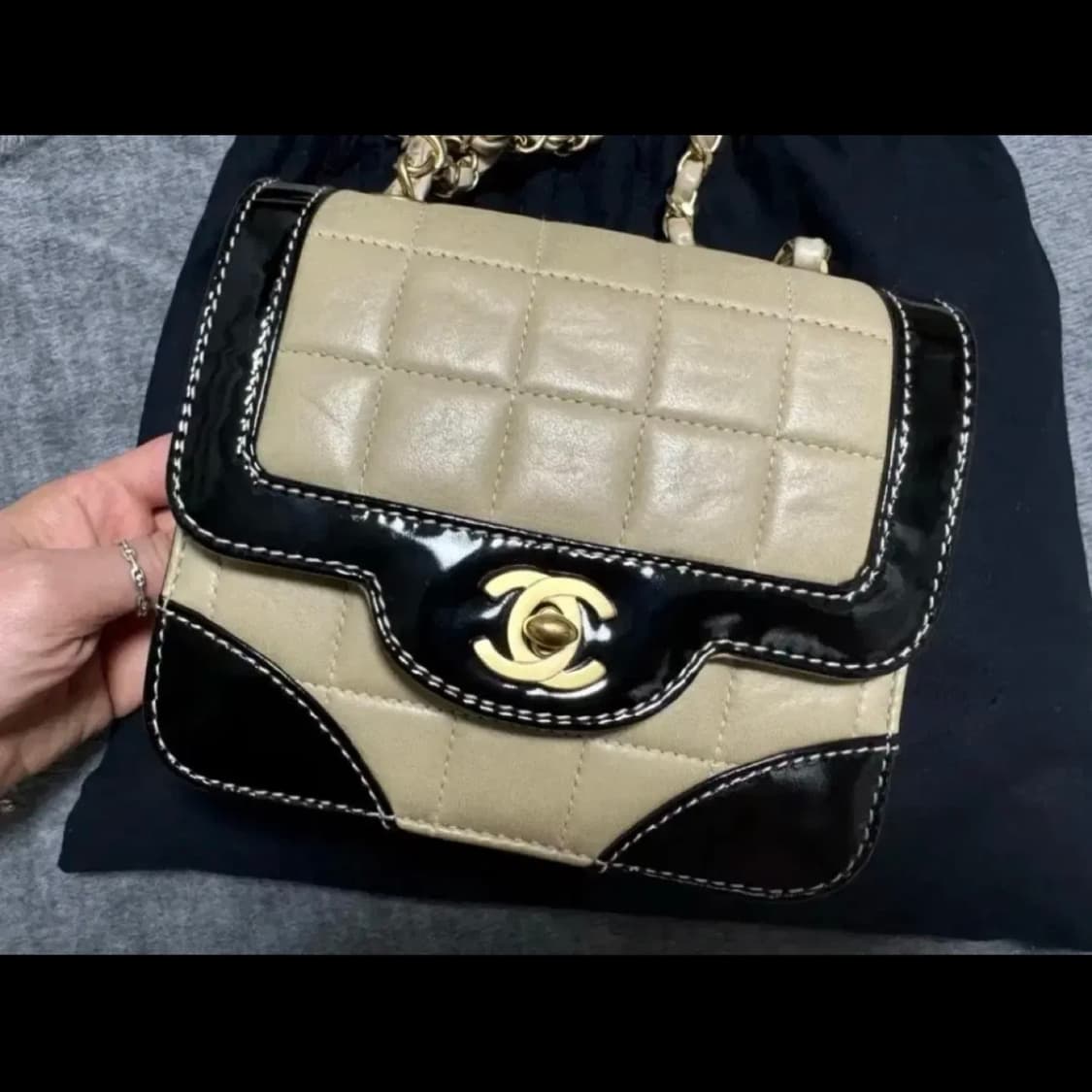 샤넬 빈티지 플랩백 6번대 (오브이한남) 상품이미지2