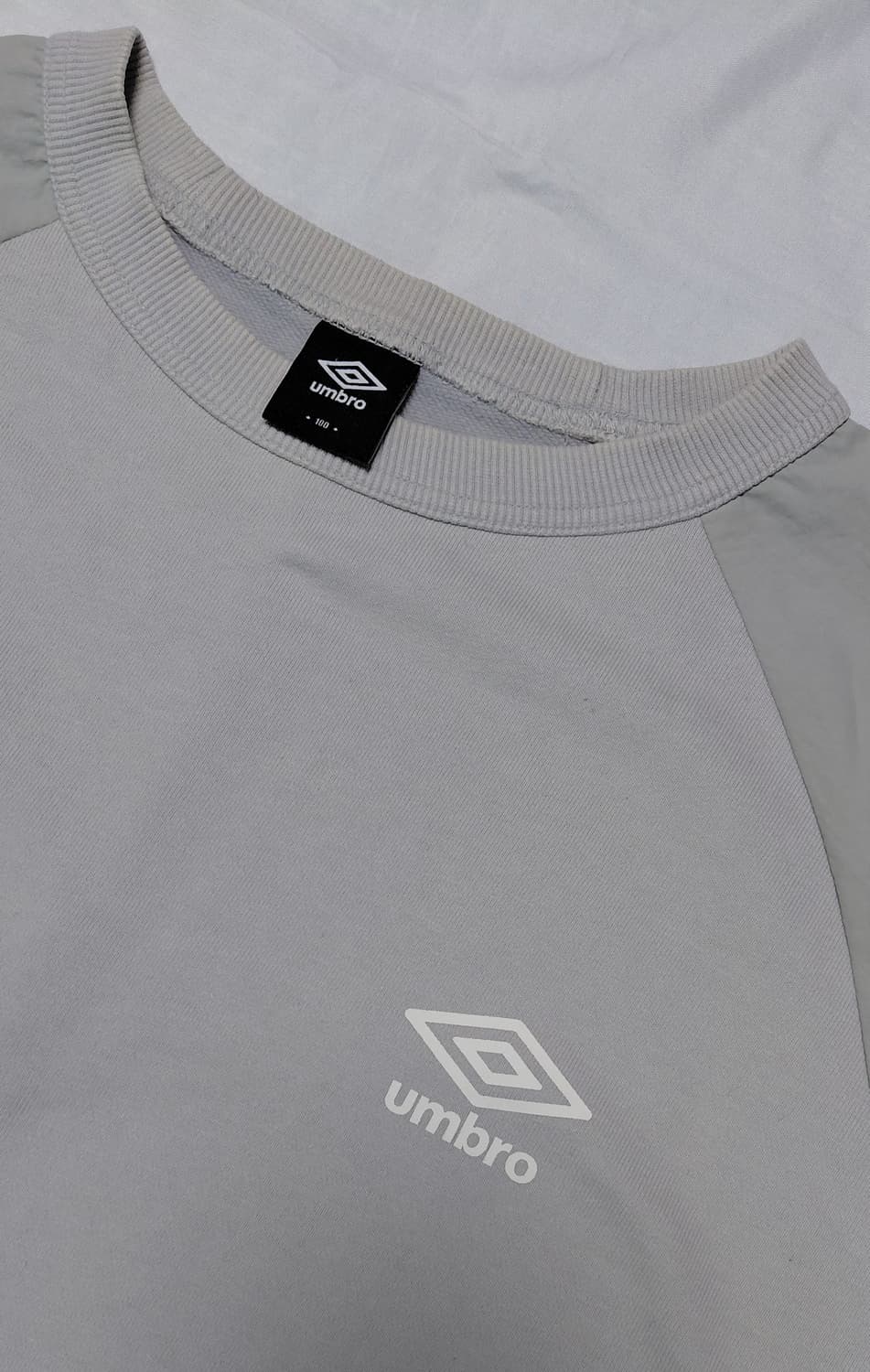 [무료배송] 엄브로(UMBRO) 하이브리드 맨투맨 100(L) 상품이미지2