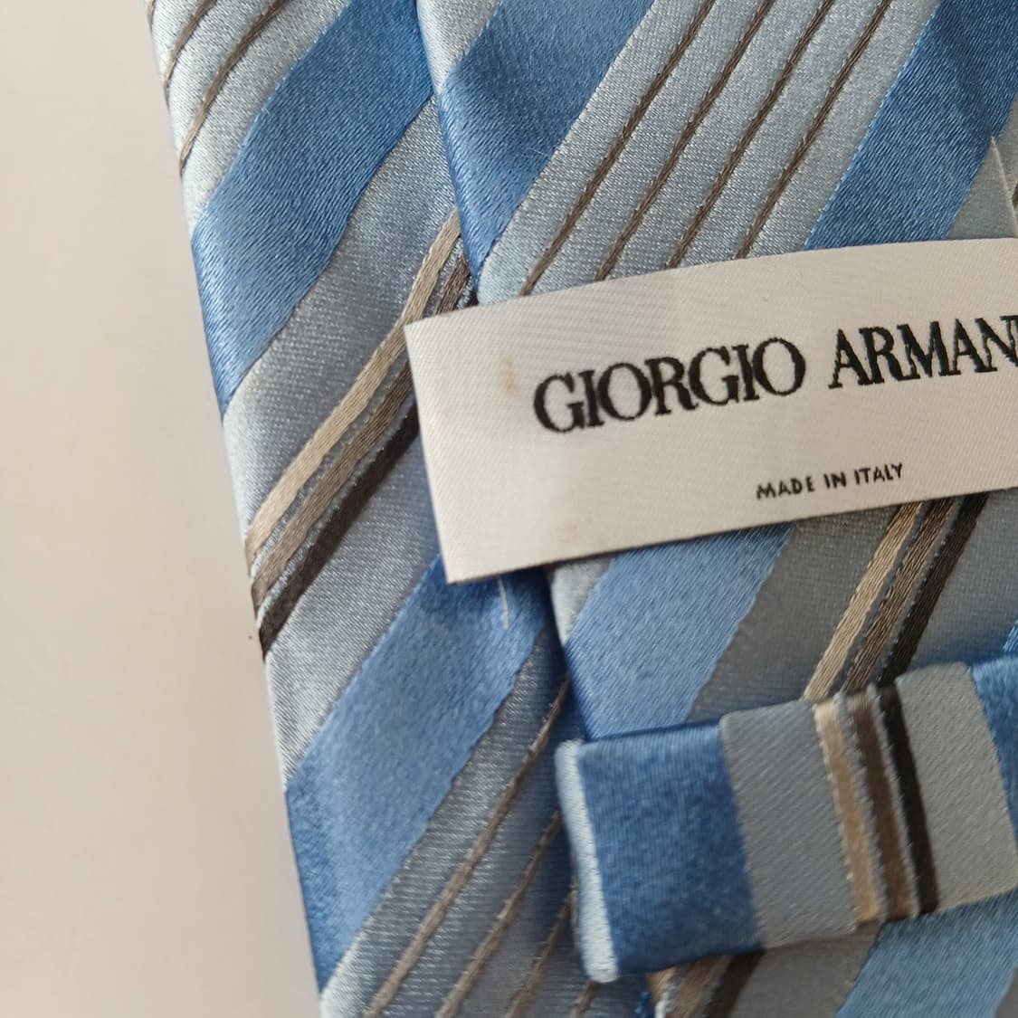 조르지오 아르마니 실크 스트라이프 넥타이 8.9cm A+~A A19609 상품이미지9