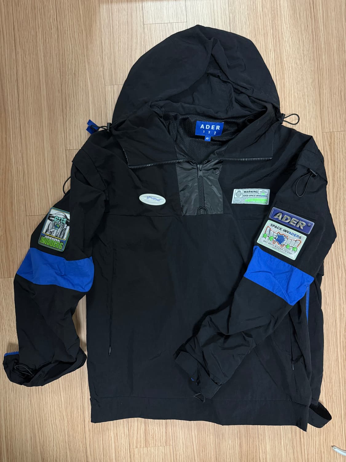 아더에러 Oblique anorak jumper Noir 바람막이 점퍼 상품이미지3