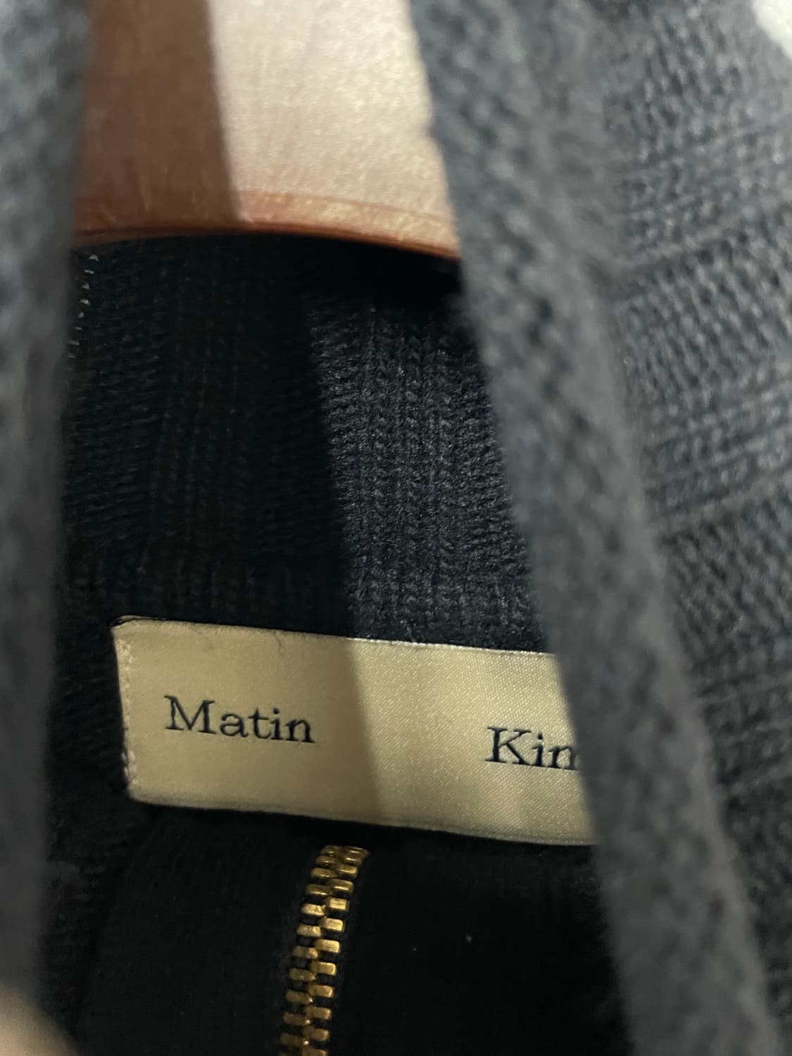 마뗑킴 백로고 블랙 니트 집업 H2359 상품이미지6