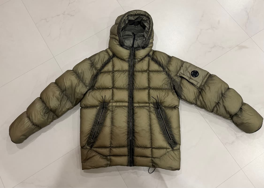 CP컴퍼니 DD쉘 펀가이 그레이 2XL 팝니다 상품이미지1