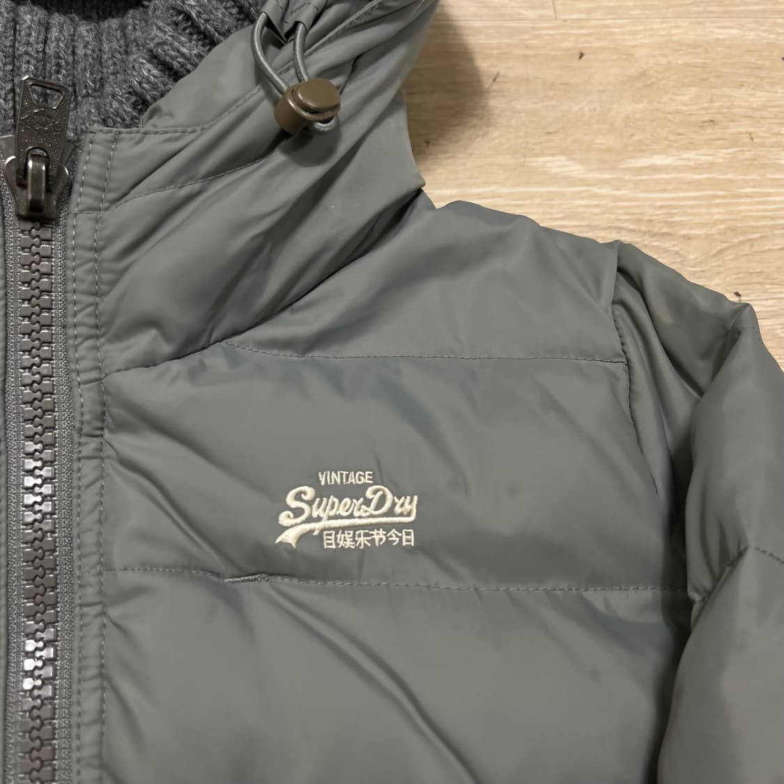 슈퍼드라이 덕다운 니트 스웨터 립 후드 패딩 점퍼 [그레이] S/90 상품이미지4