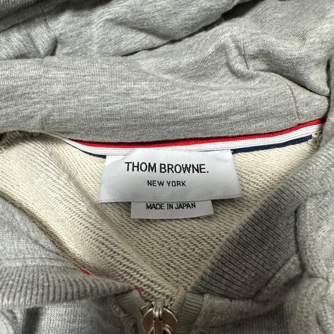 백화점판 4사이즈 톰브라운 사선완장 후드집업 상품이미지3