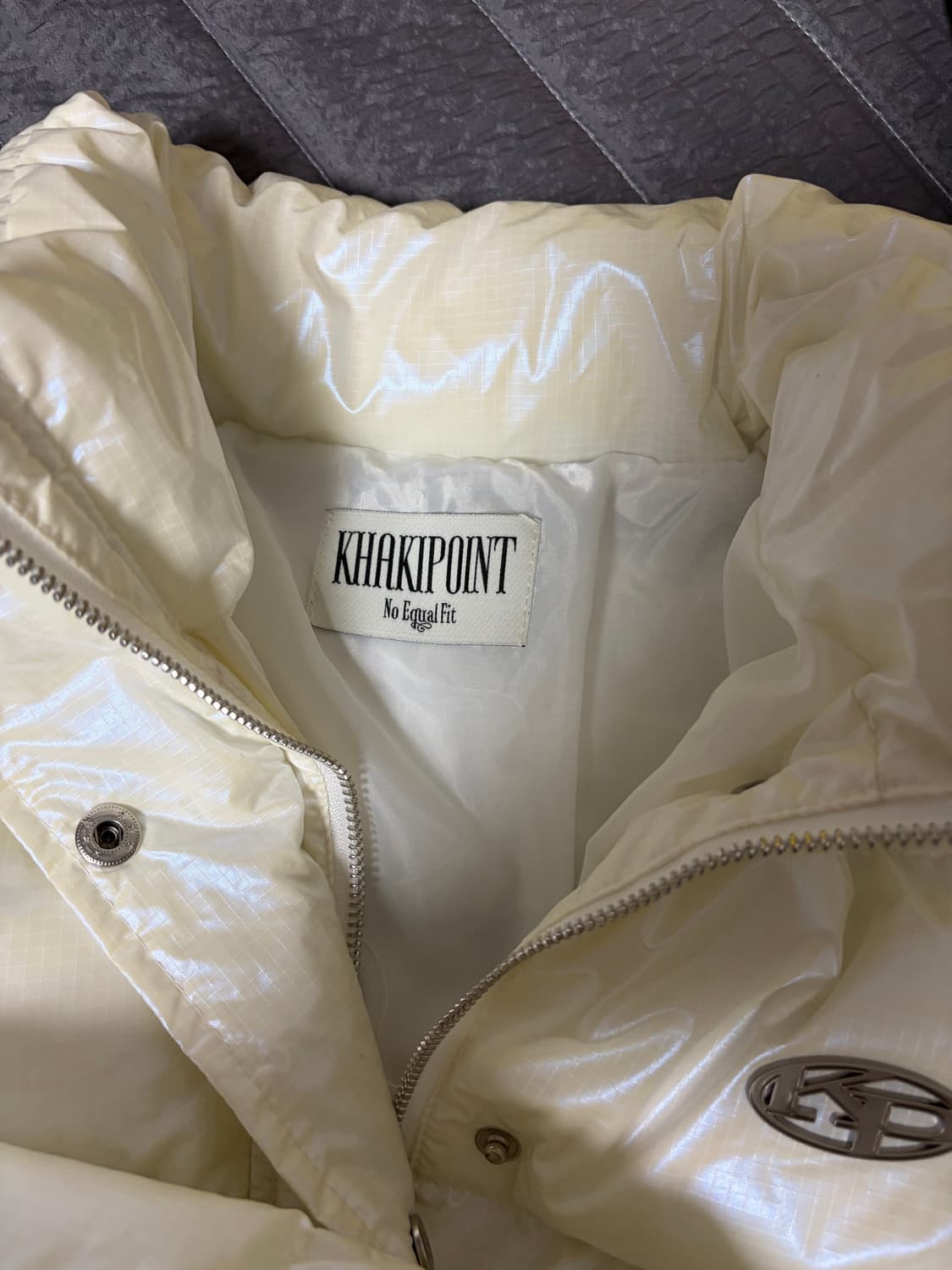 카키포인트 숏패딩 아이보리 상품이미지7