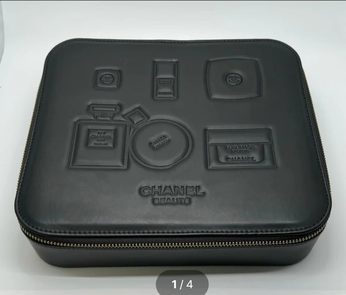 샤넬 뷰티 트래블 메이크업 케이스 상품이미지1