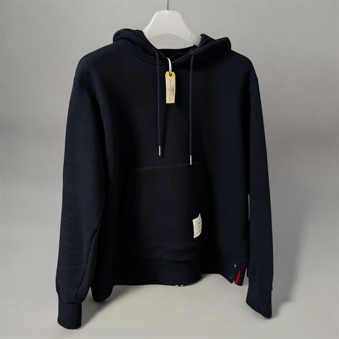 [신형 / 새상품급] 톰브라운 백삼선 후드티 네이비 상품이미지1