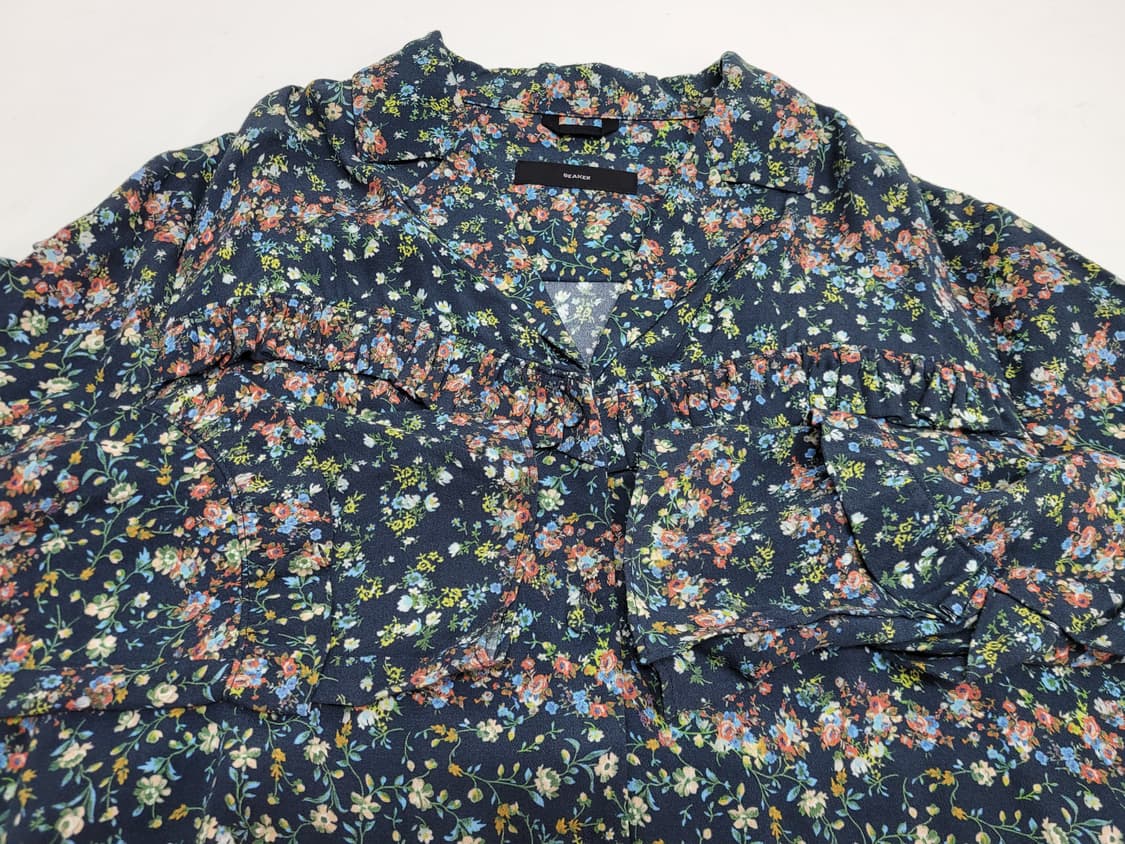 BEAKER 비이커 레이온 셔링 블라우스 / 여 82 (55)
 상품이미지4