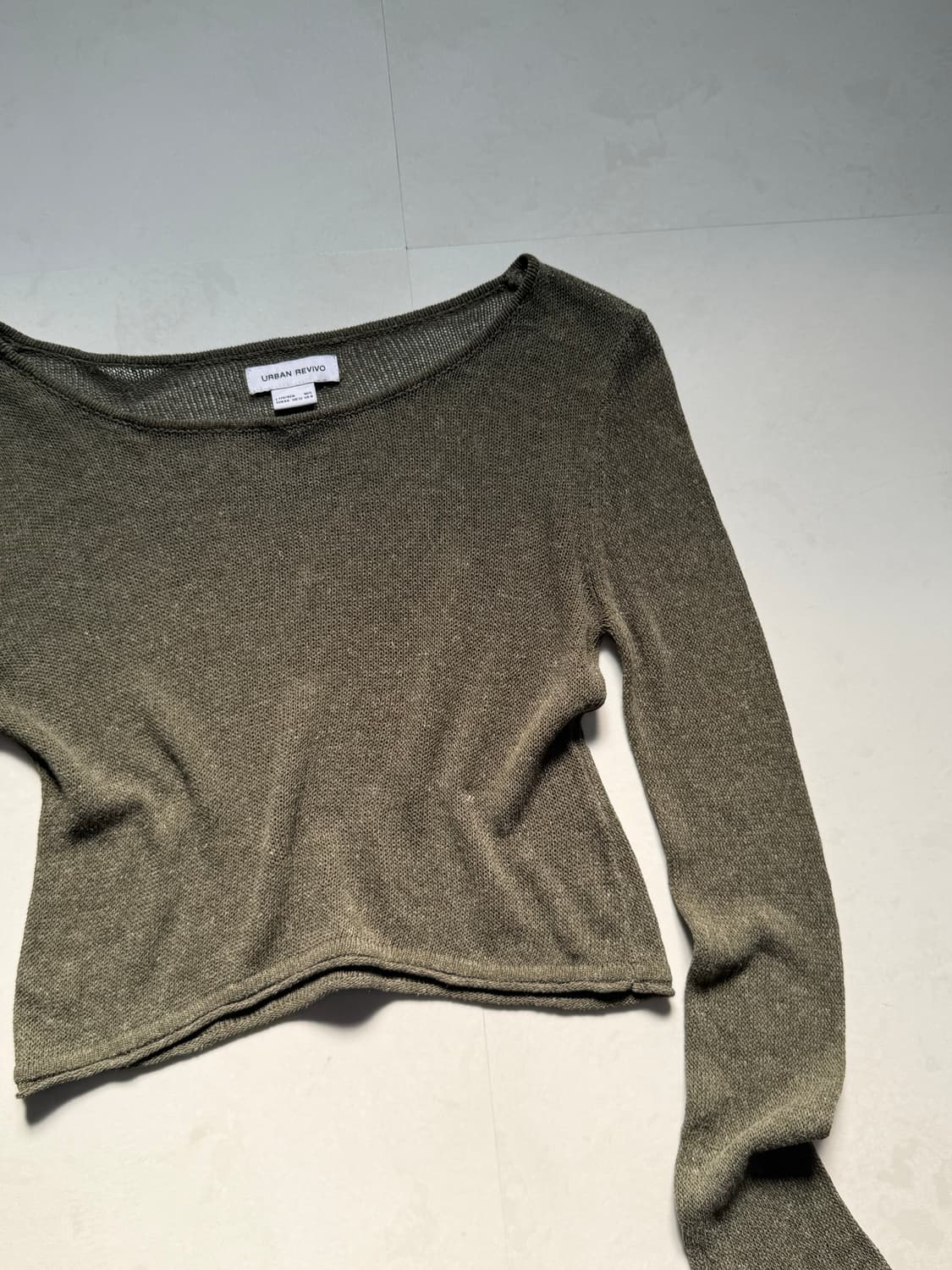 카키 시스루 크롭 긴팔티  상품이미지5
