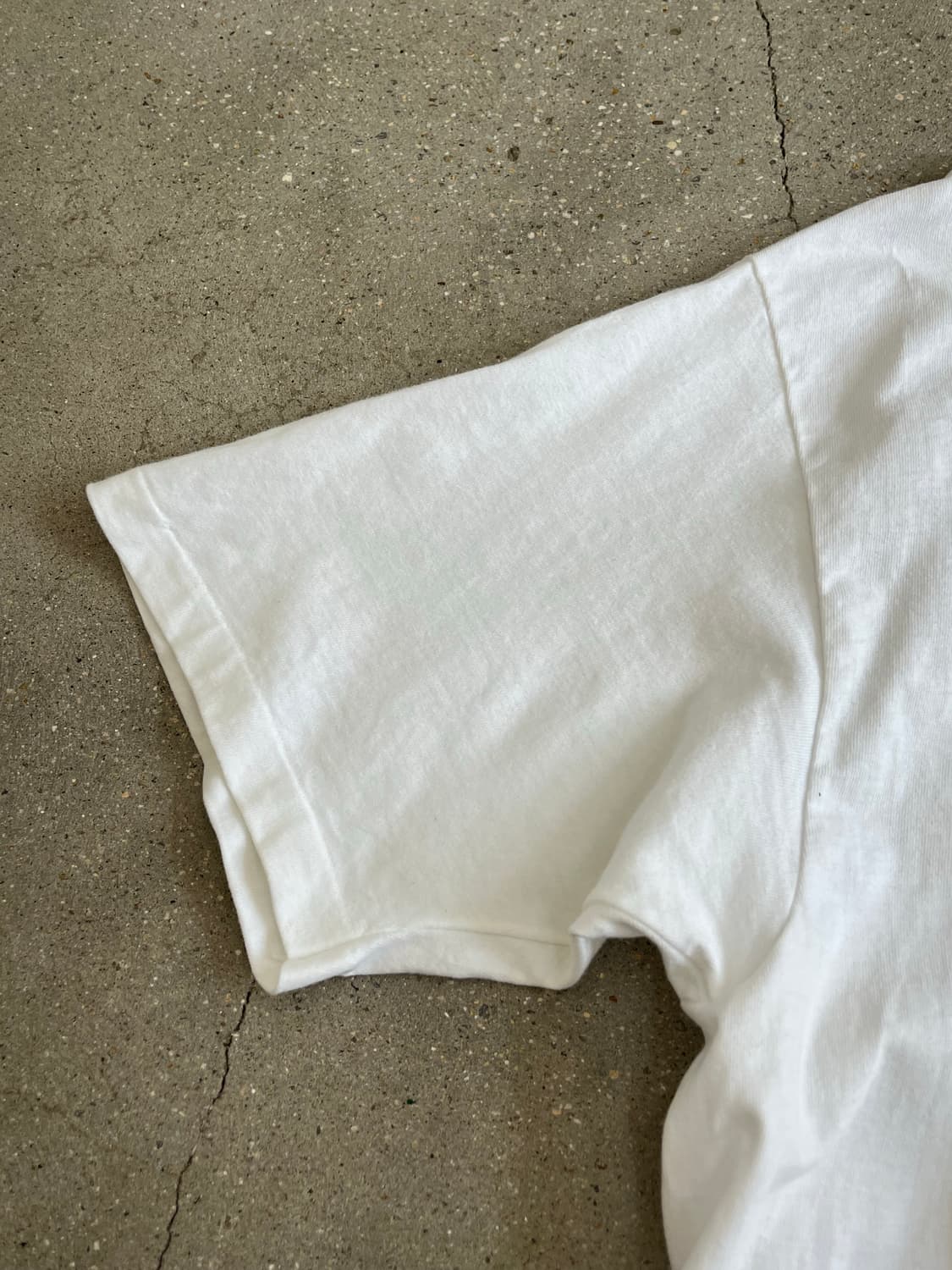 90's HANES tee (made in USA)  상품이미지3