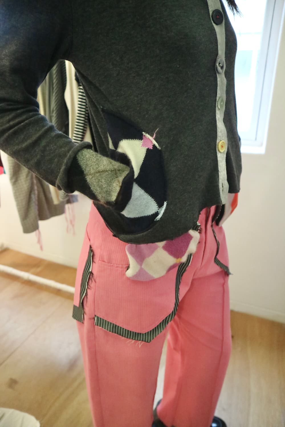 Garbage Core clown cardigan 상품이미지4