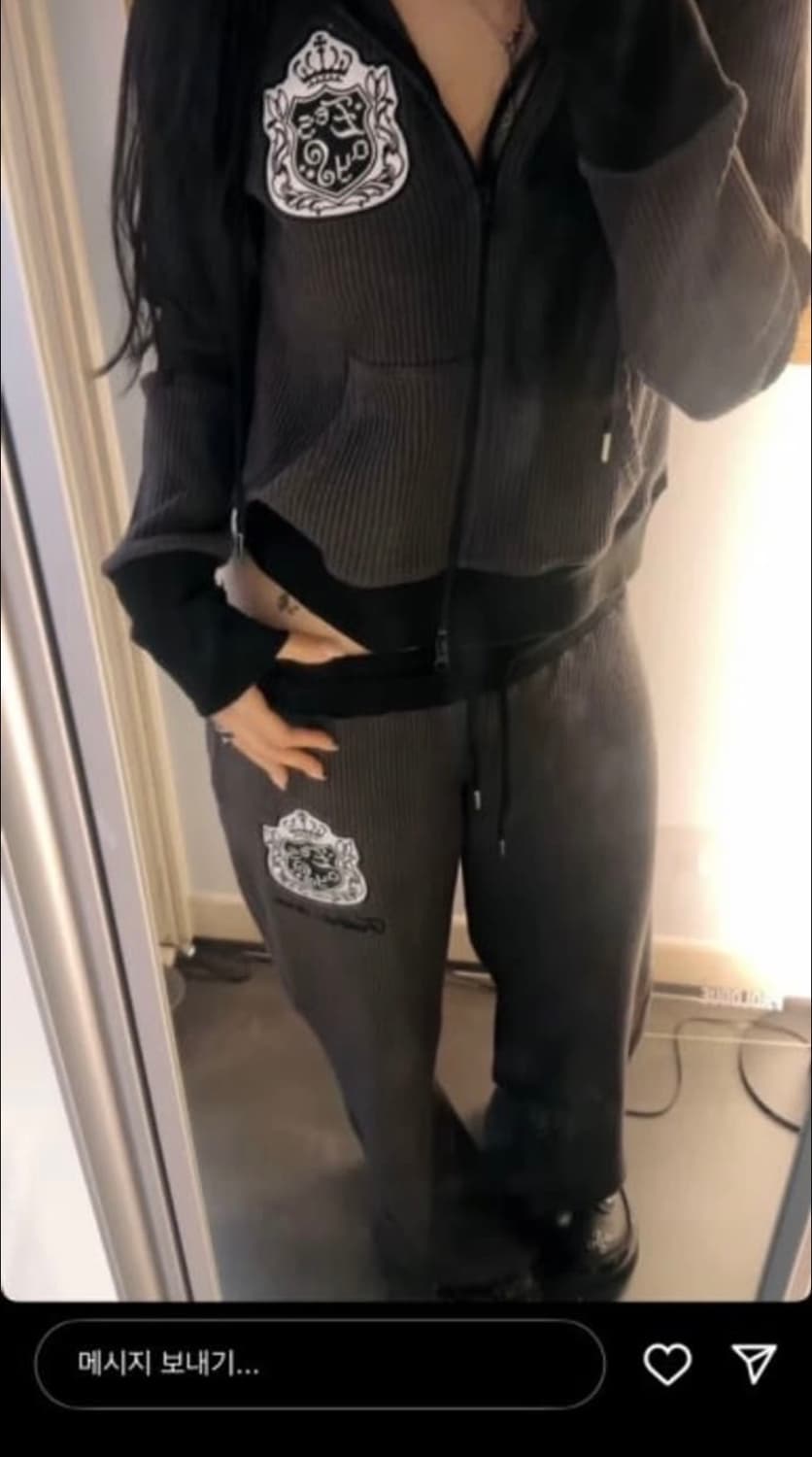 구해요) eessay 에세이 와플 후드집업 세트 상품이미지1