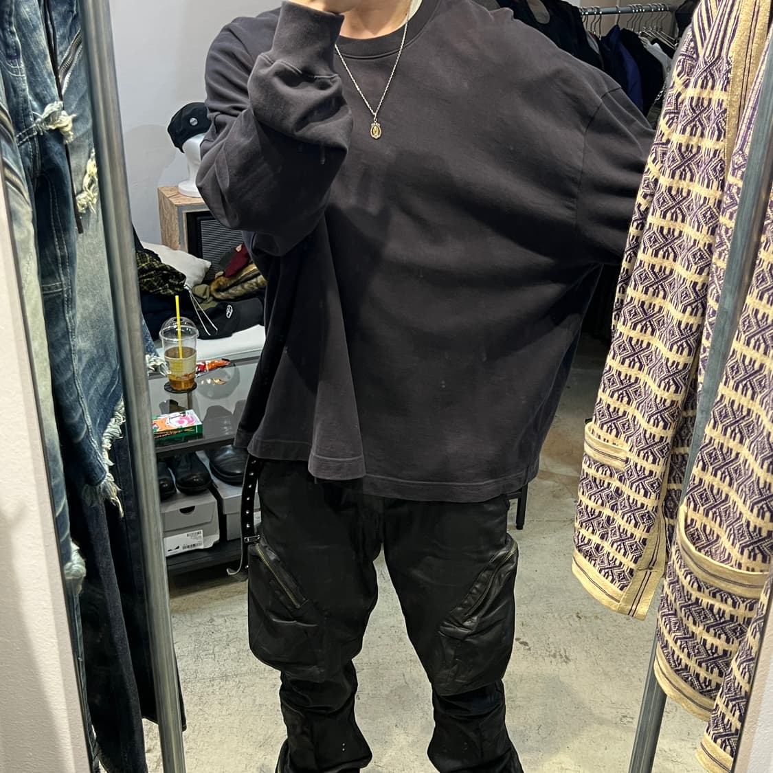 윌리 차바리아 백 셔링 라이트 스웻셔츠 상품이미지10